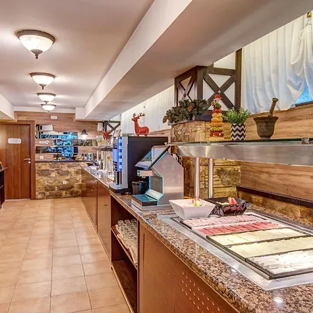 - Castle Complex 2 Apartment