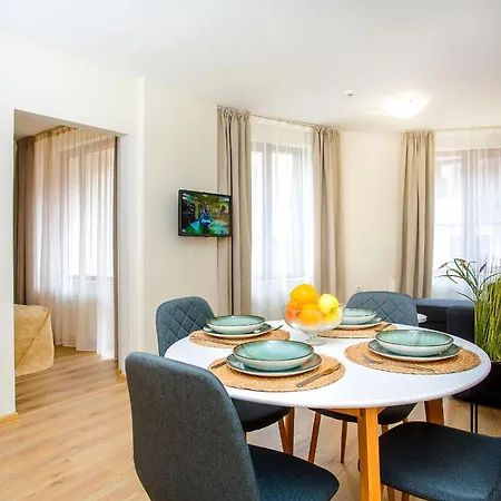 - Castle Complex 2 Apartment