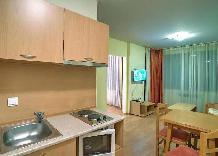 - Castle Complex 2 *